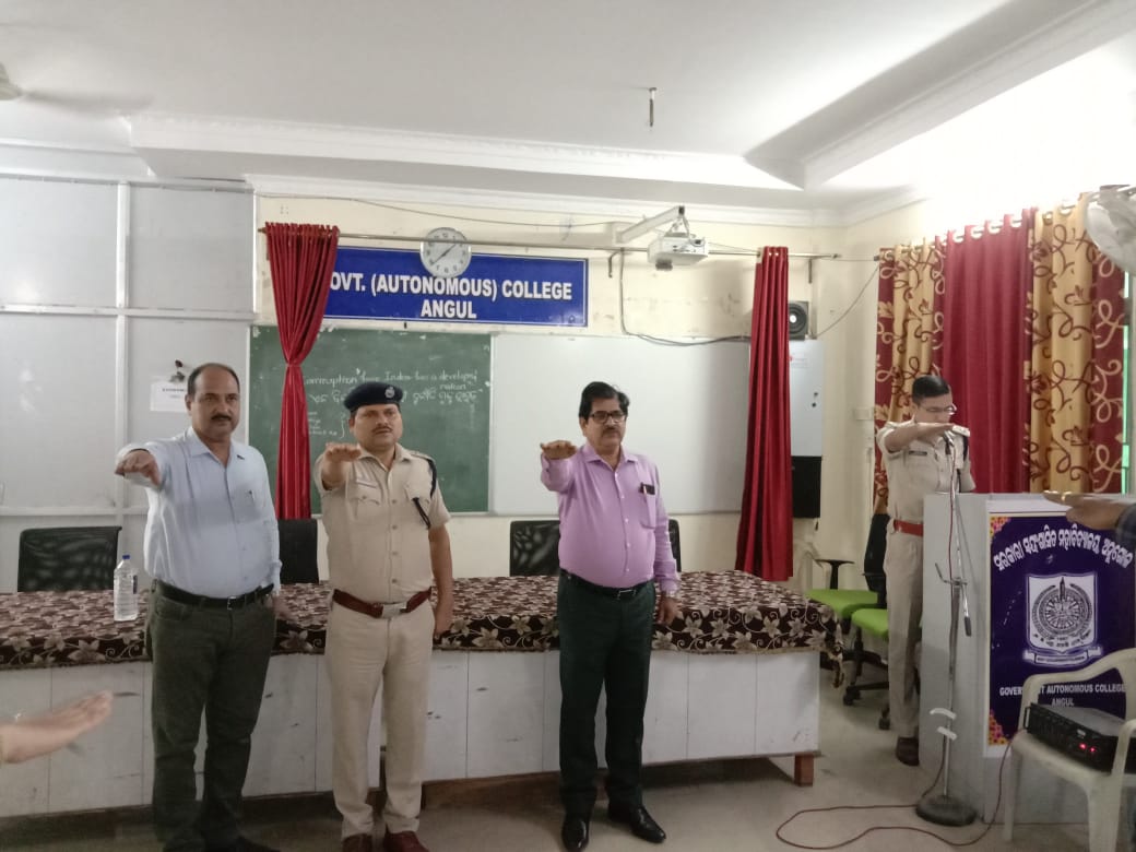 Oath taking ceremony was conducted on the occasion of vigilance awareness week with our esteemed Principal and SP, Angul